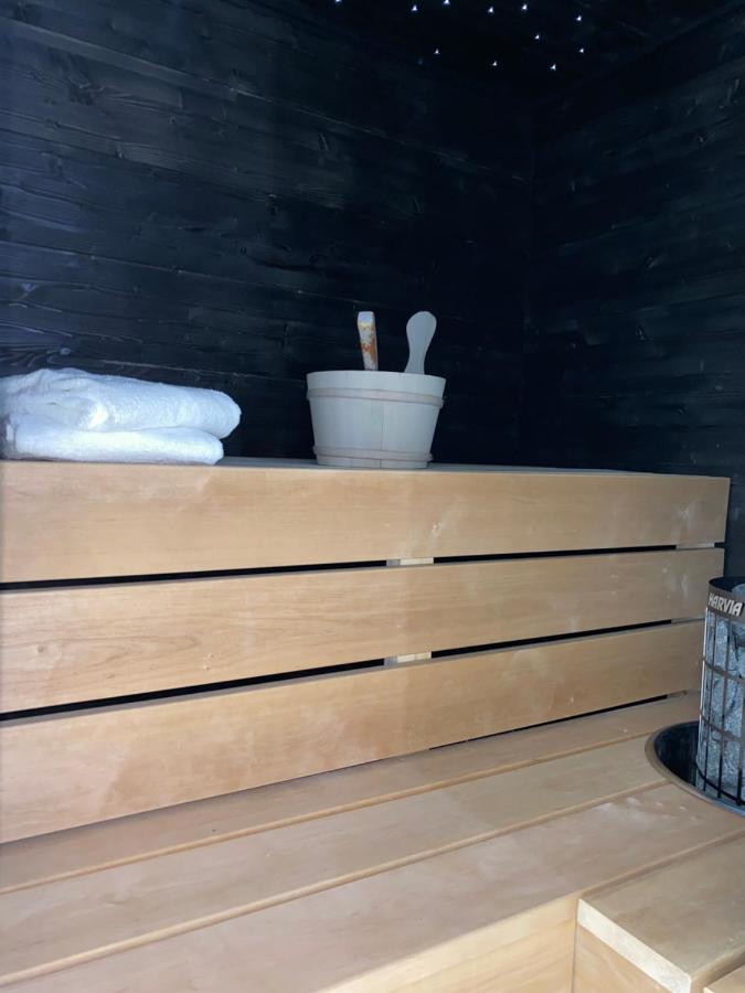 Апартаменти Luxury - Sauna With Star Lights - Wifi&Parking Рованіемі Екстер'єр фото